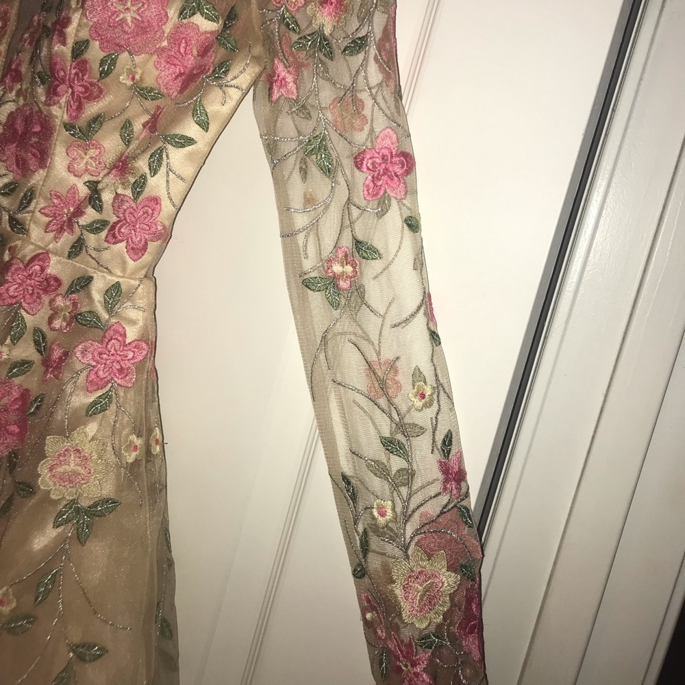Embroidered Dress - Picture 5 of 7